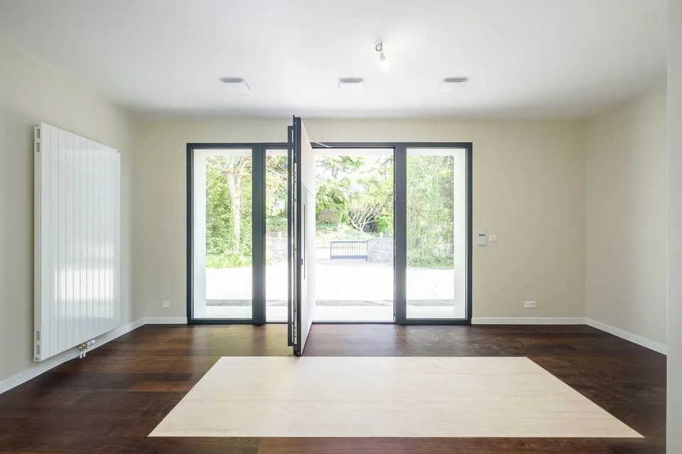 Exceptional property in Corsier