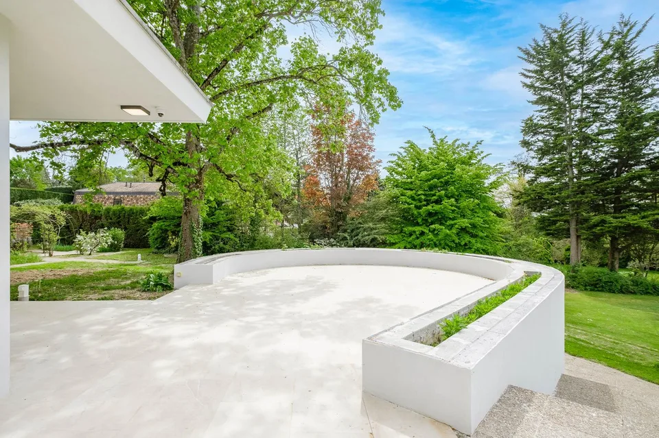 Exceptional property in Corsier – photo 7 of 11