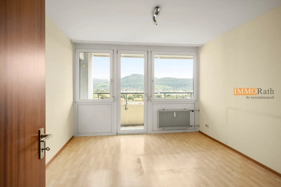 IMMORath.de - Zentrale 3-Zimmer-Wohnung mit großem Balkon