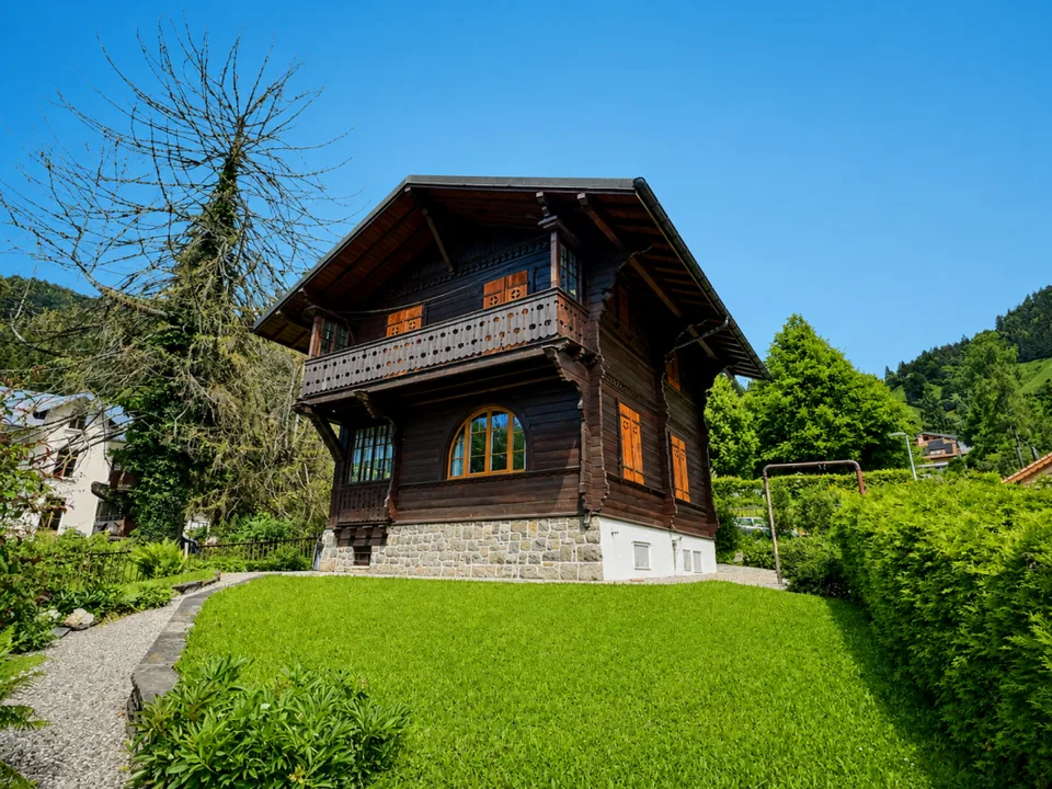 RESERVE - Chalet avec fort potentiel, Les Avants