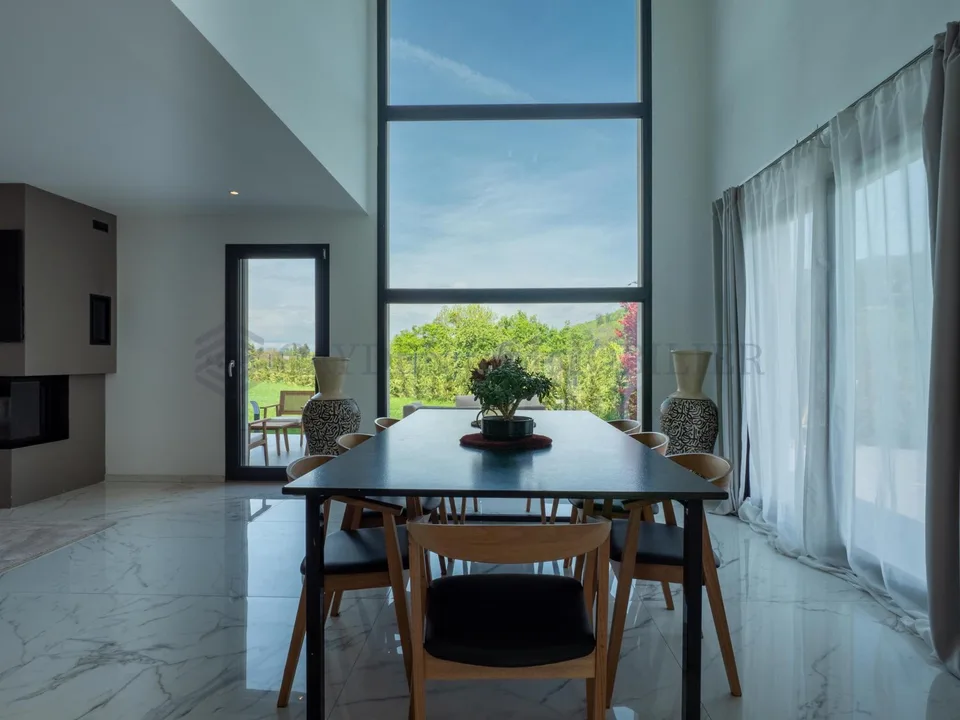 Schöne individuelle Villa mit 4 Zimmern