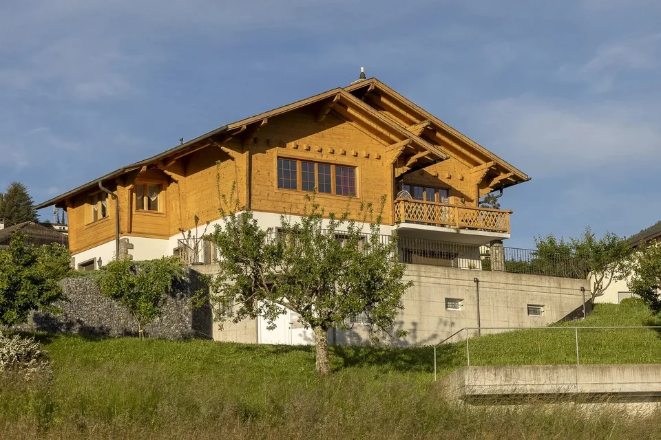 Famienenvilla in Choëx, Monthey | Ein evolvierendes Objekt mit vielfältigen Möglichkeiten