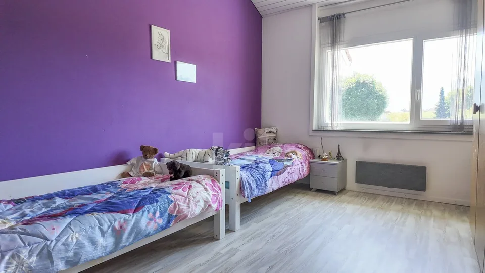 Ravissante maison mitoyenne avec accès à une piscine privée – photo 9 sur 13