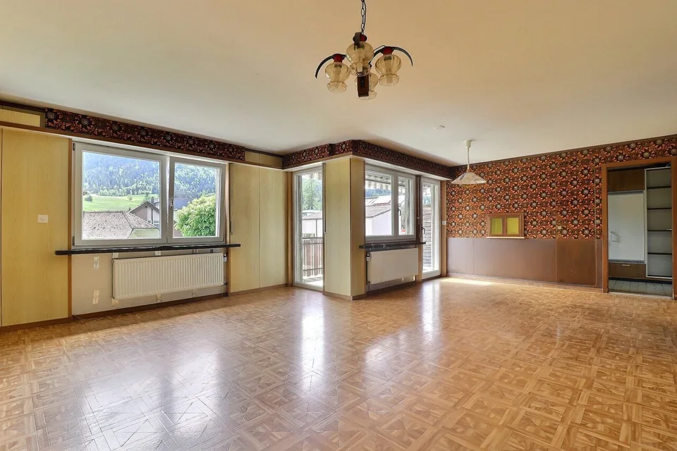 Charmante 4.5-Zimmer-Wohnung mit Balkon und Garage