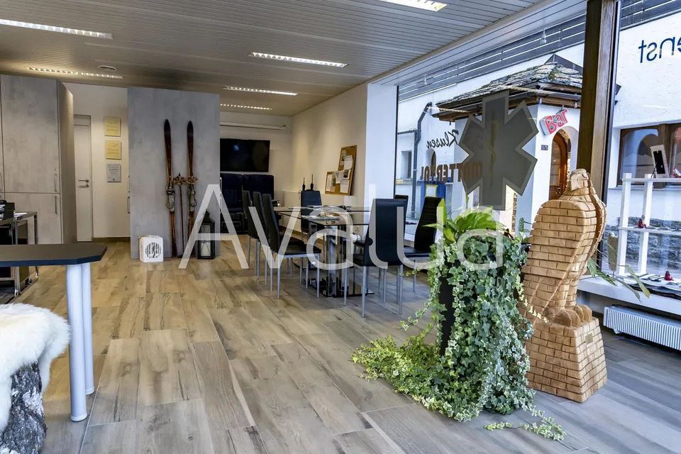 Locale commerciale in posizione privilegiata nel cuore di Grächen