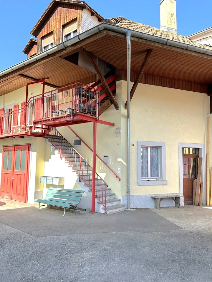 Proprietà con diversi appartamenti e un laboratorio artigianale a Porrentruy – foto 10 di 15