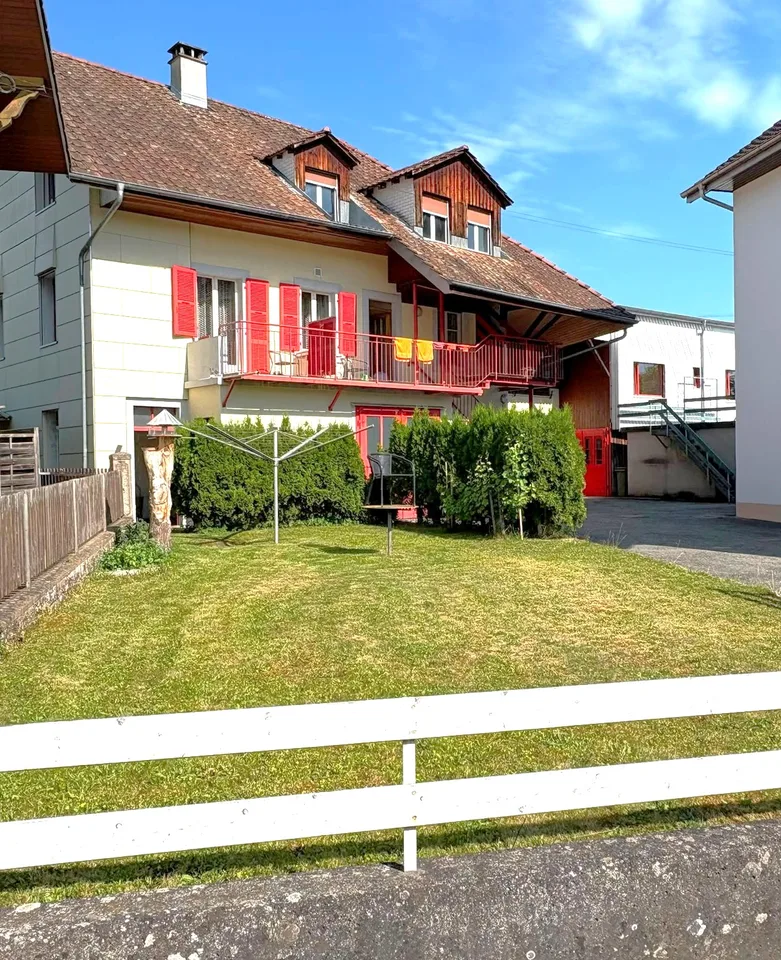 Proprietà con diversi appartamenti e un laboratorio artigianale a Porrentruy – foto 15 di 15