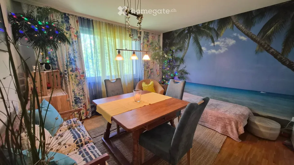 Charmante 4.5-Zimmer-Maisonette-Wohnung mit Gallerie und seitlichem Seeblick in Willerzell