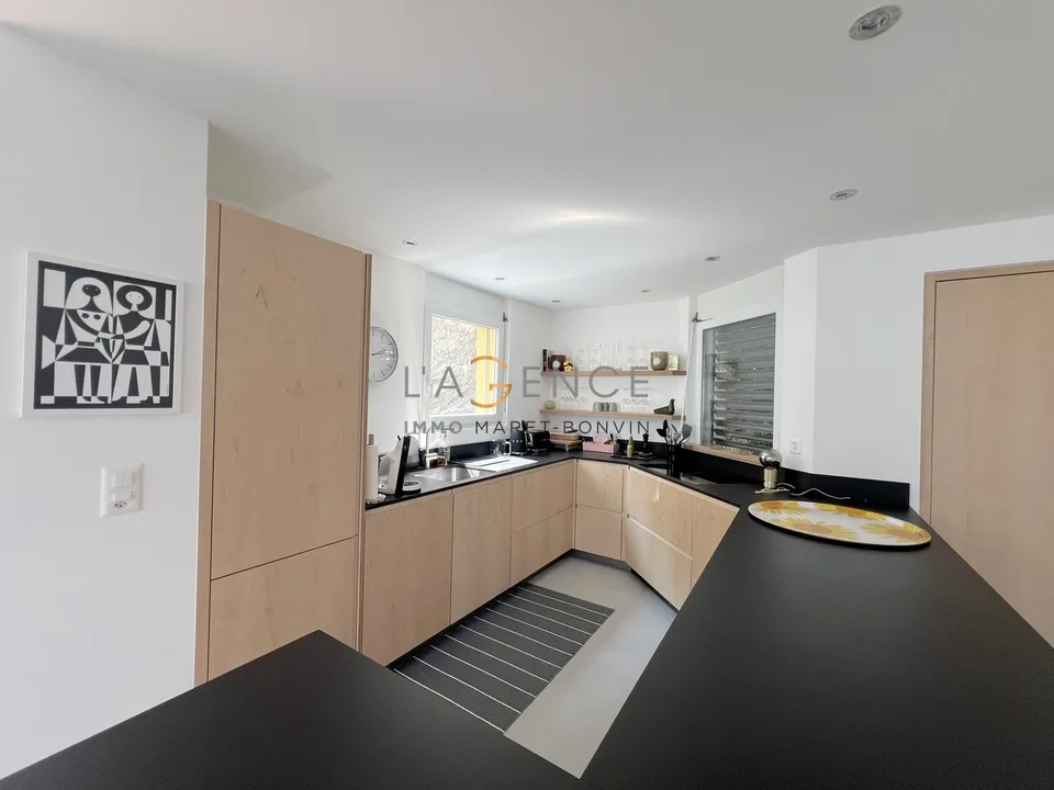 Appartamento 3,5 locali con veranda e vista sui castelli - Gravelone