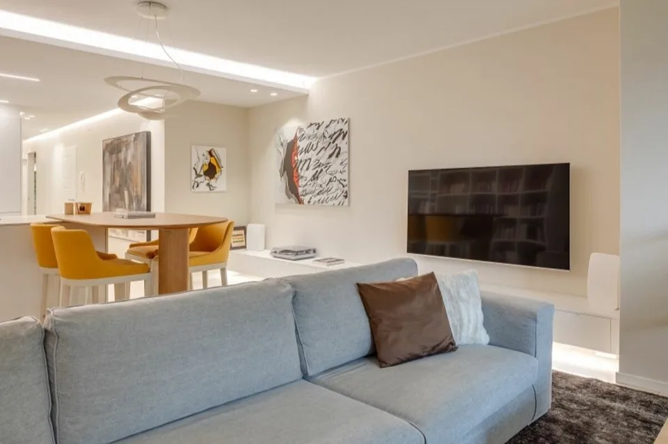 Prächtige Wohnung mit Pool