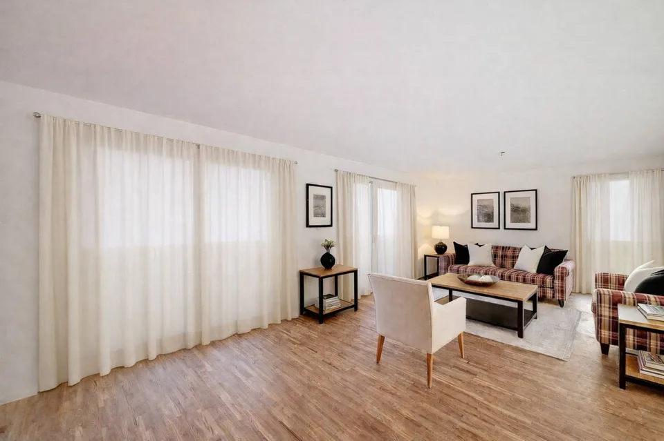 Neue 3.5-Zimmer-Wohnung im Erdgeschoss mit Terrasse