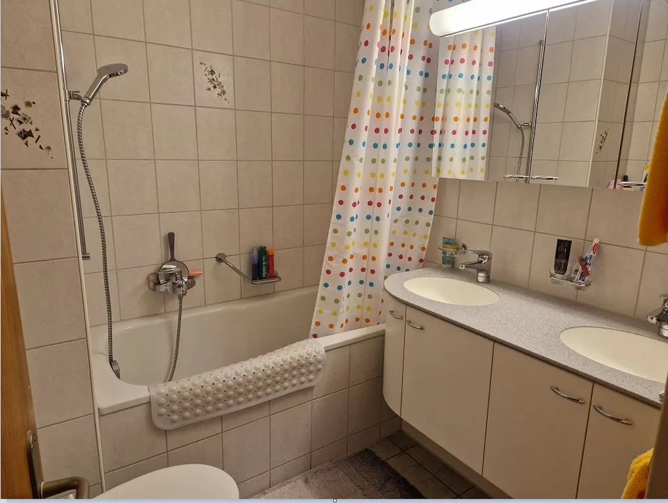 Vicino alla zona ricreativa "Lange Erle" e al centro di Riehen