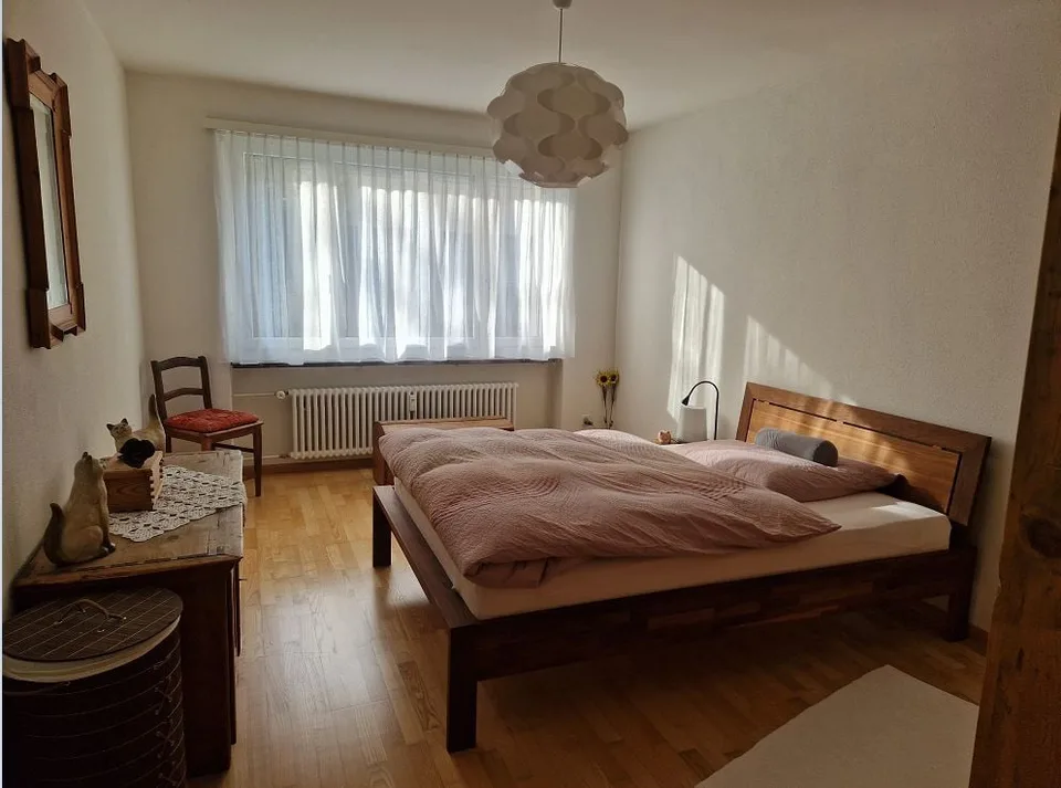 Vicino alla zona ricreativa "Lange Erle" e al centro di Riehen