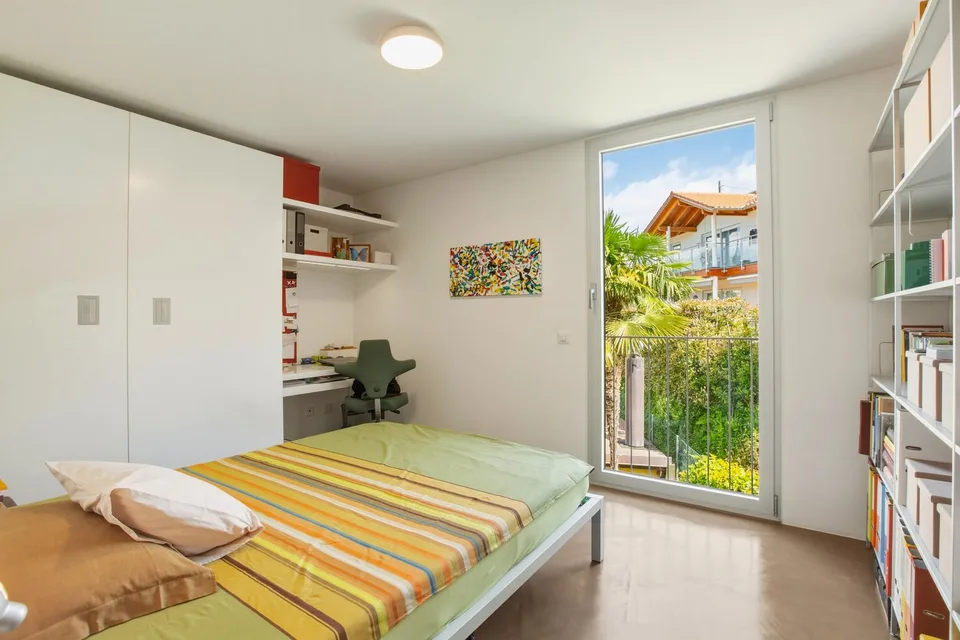 Un refuge au-dessus de la ville: délicieux appartement avec terrasse - po...