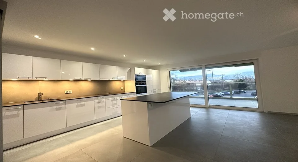 Delémont - 170 m2 Dachgeschosswohnung, Komfort, modern