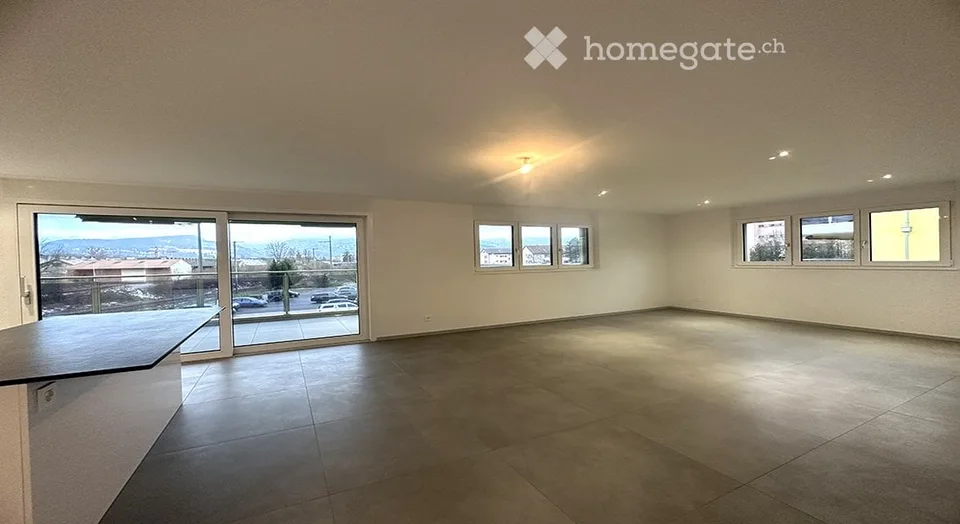 Delémont - 170 m2 Dachgeschosswohnung, Komfort, modern