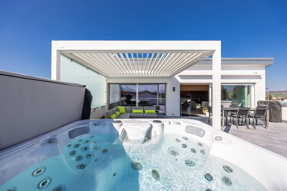 Attique en duplex avec splendide terrasse
