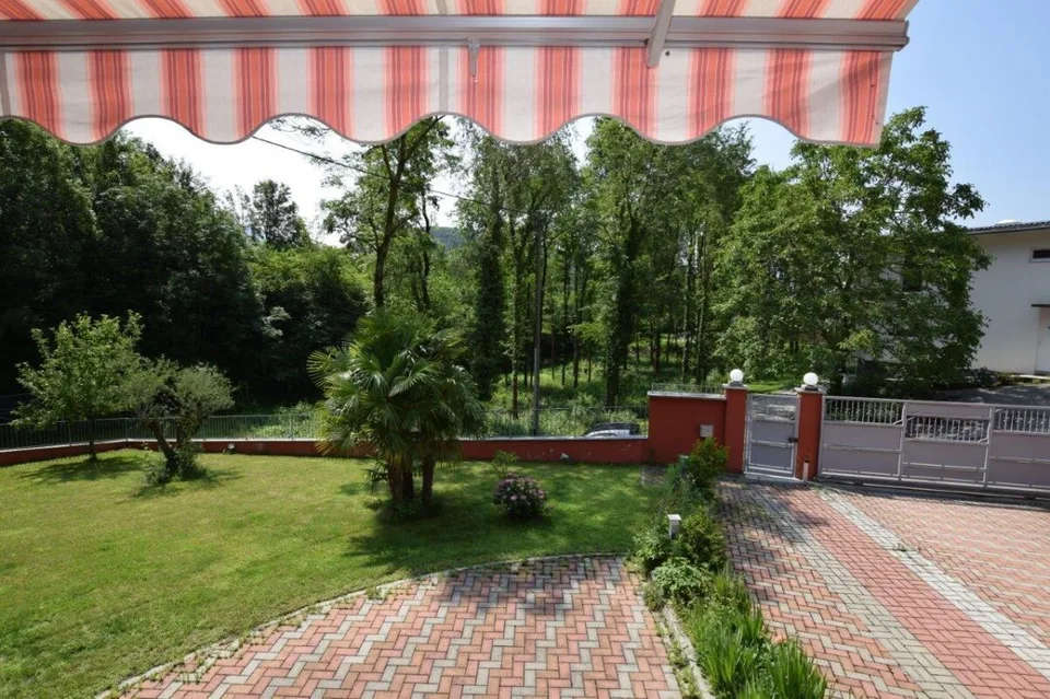 Renovierungsbedürftiges Haus mit Garten und Pool – Foto 14 von 14