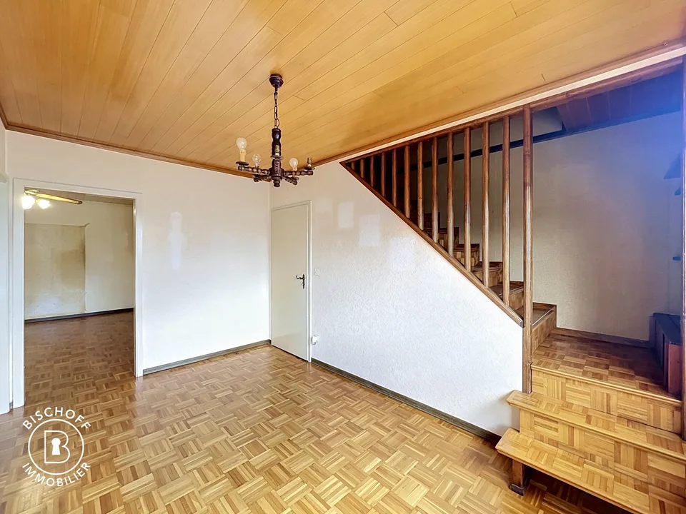 Charmantes Haus, das renovierungsbedürftig ist – sofort verfügbar – foto 9 di 30