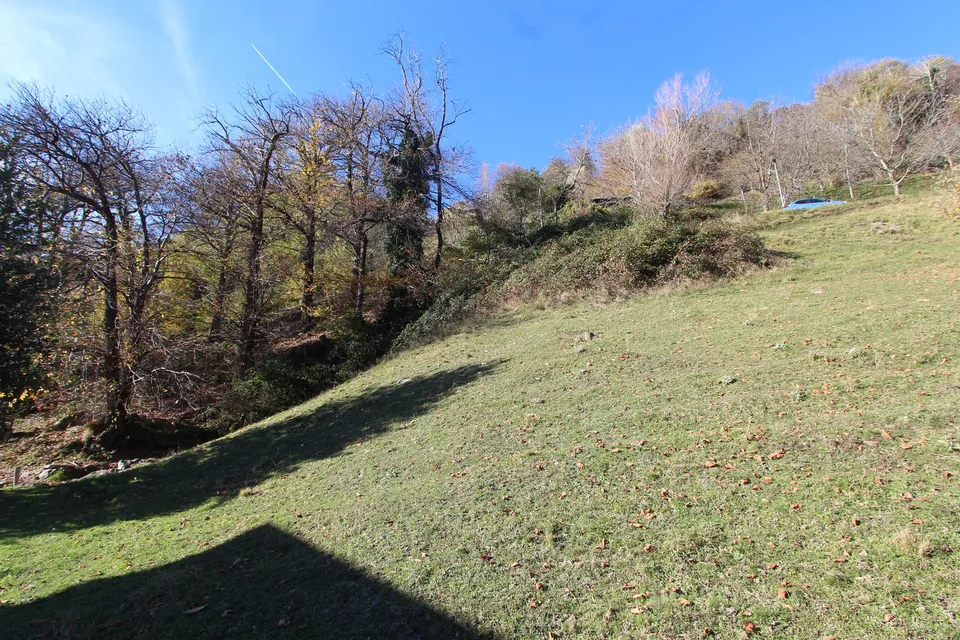 Terrain constructible dans un endroit calme à Oggio MAPP. 671