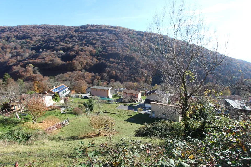 Terrain constructible dans un endroit calme à Oggio MAPP. 671