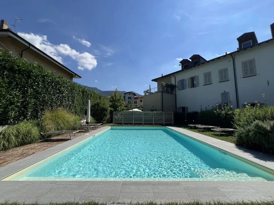 Luxus-Wohnung im komplett sanierten Palazzo im Zentrum mit Pool, in ruhiger und sonniger Lage – Foto 15 von 19