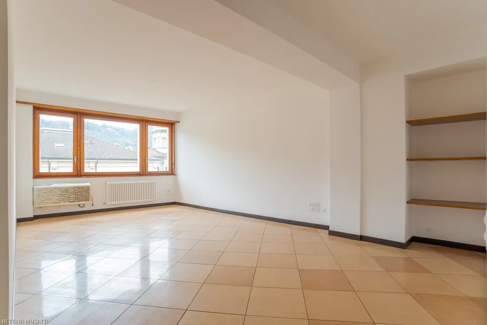 CHIASSO CENTER – 4.5 ROOMS ON CORSO SAN GOTTARDO FOR RENT