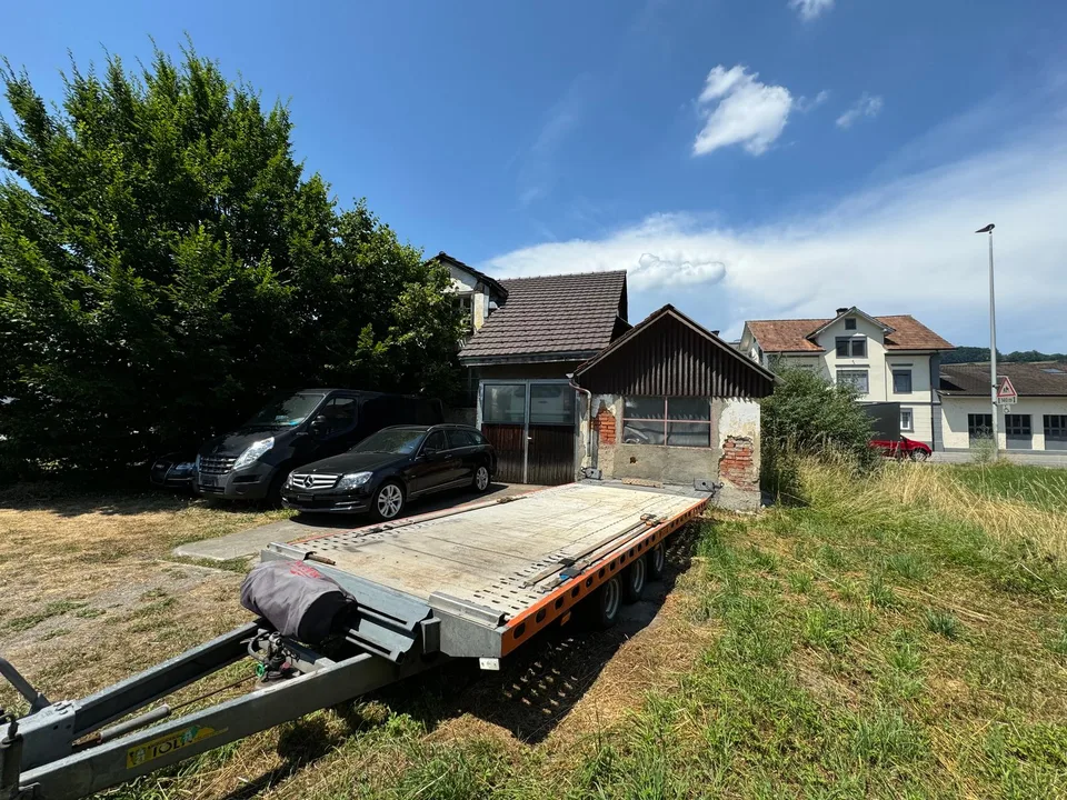 Attractive building land for multi-family house in Reinach AG