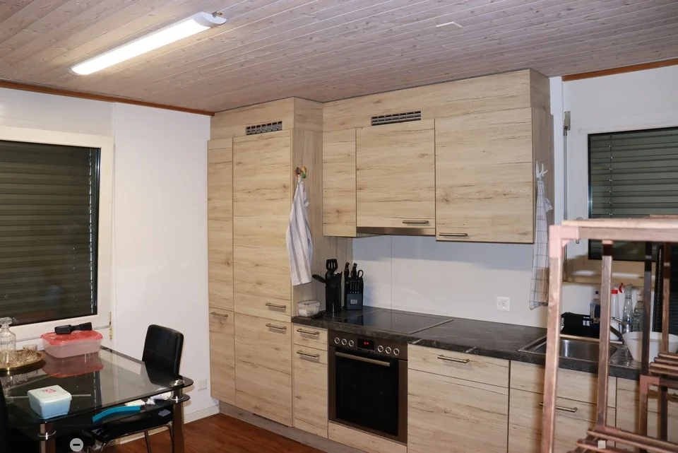 Charmante 3.5-Zimmer-Wohnung mit Einstellhallenplatz in Interlaken!