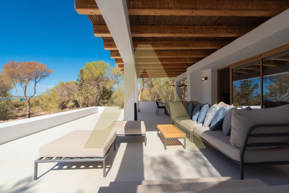 Villa mit Ausblick auf das Meer und Touristenlizenz – Foto 11 von 13
