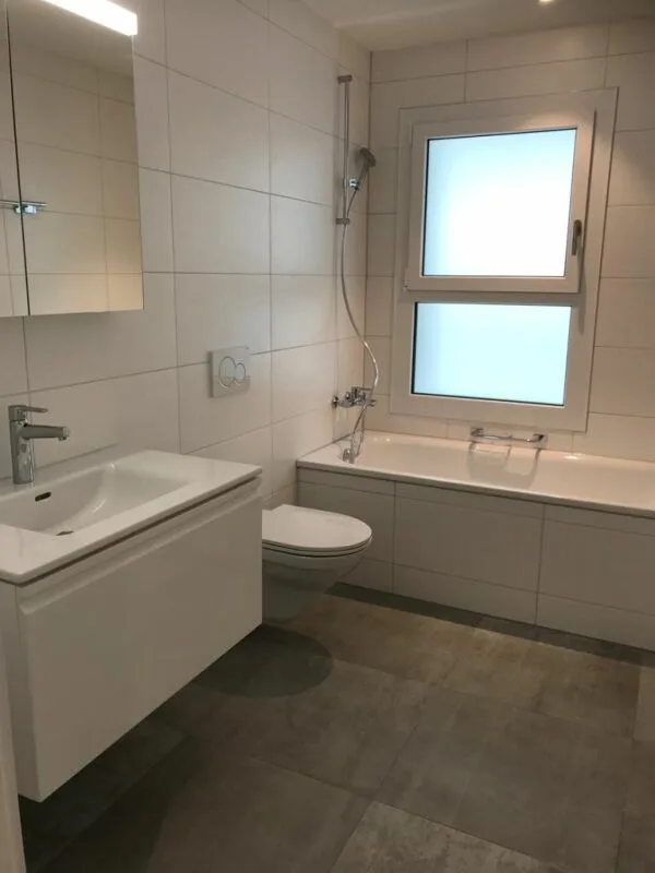 Exclusive attic apartment with large terrace and panoramic view in Schötz – photo 9 of 12