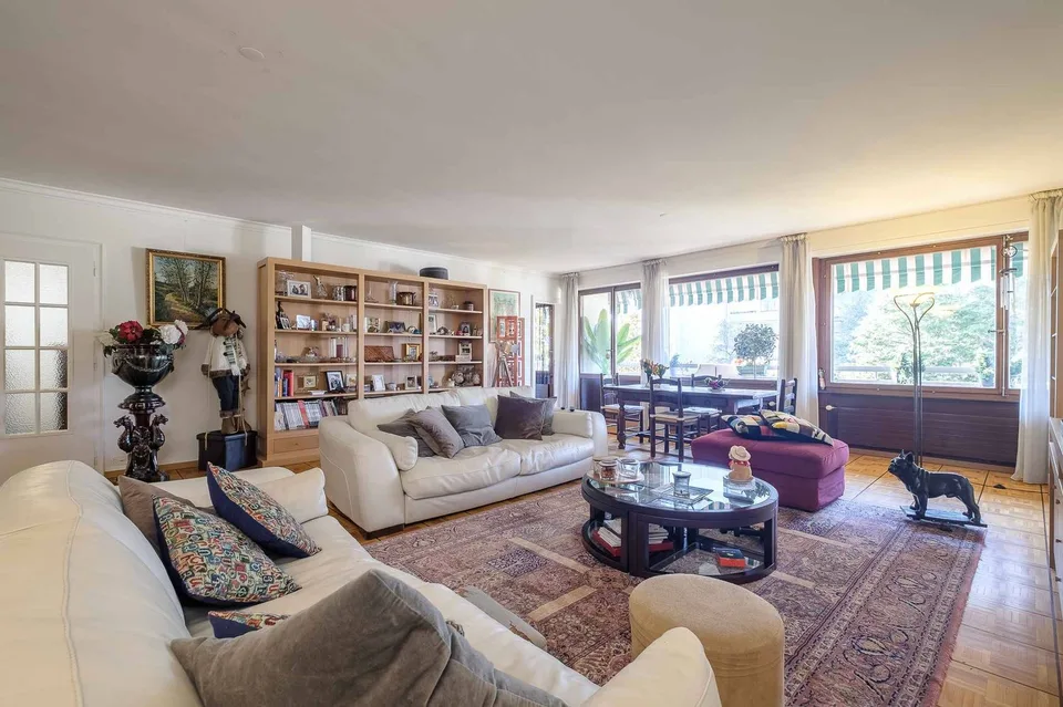 Bel appartement traversant de 6 pièces