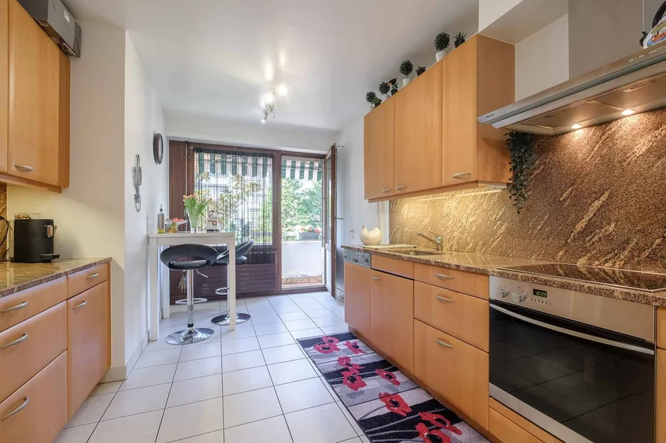Bel appartement traversant de 6 pièces