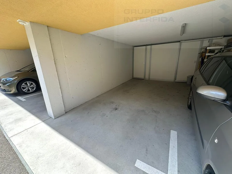 Moderne 3.5 Zimmer Wohnung im letzten Stock mit zwei Autoabstellplätzen – Foto 11 von 11