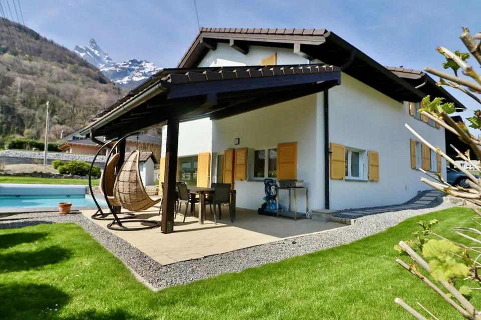 Exklusivität - Prachtvolle individuelle Villa mit 6,5 Zimmern, 100% autark in der Energie. – Foto 10 von 13