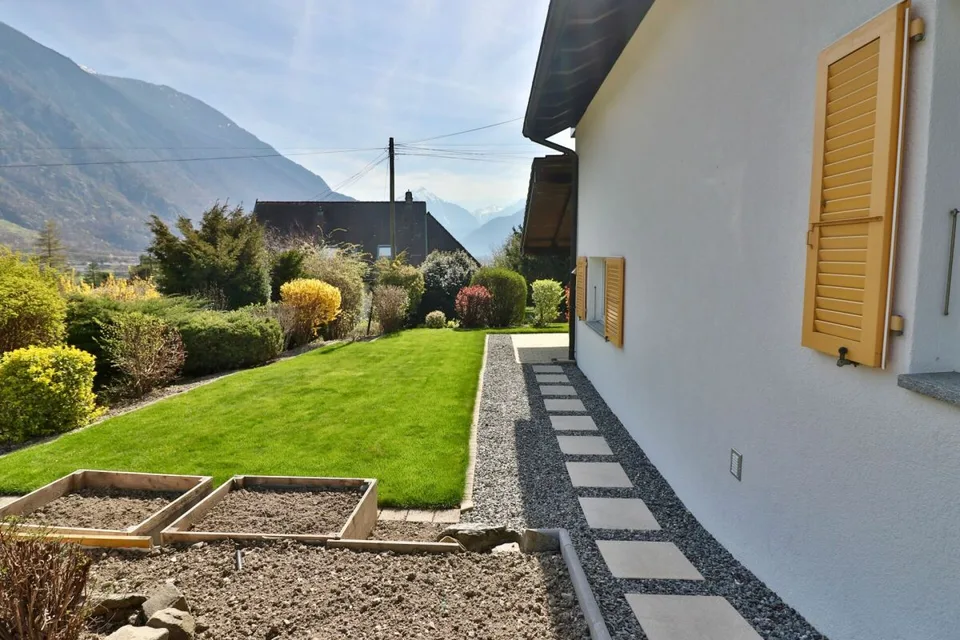 Exklusivität - Prachtvolle individuelle Villa mit 6,5 Zimmern, 100% autark in der Energie. – Foto 11 von 13