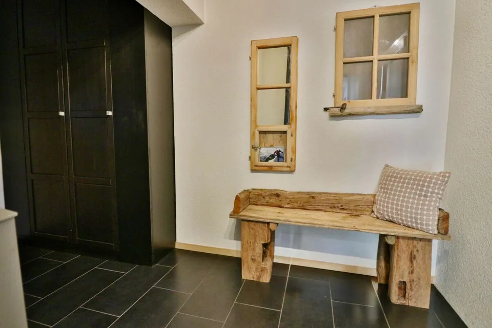 Exklusivität - Prachtvolle individuelle Villa mit 6,5 Zimmern, 100% autark in der Energie. – Foto 7 von 13