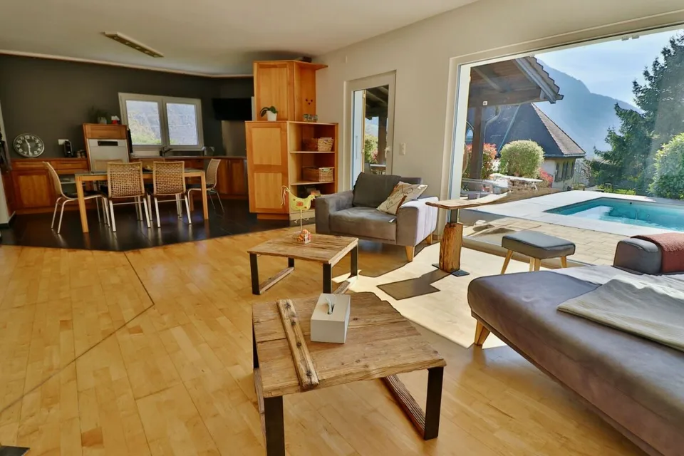 Exclusivité - Magnifique villa individuelle de 6.5 pces 100% autonome en énergie.