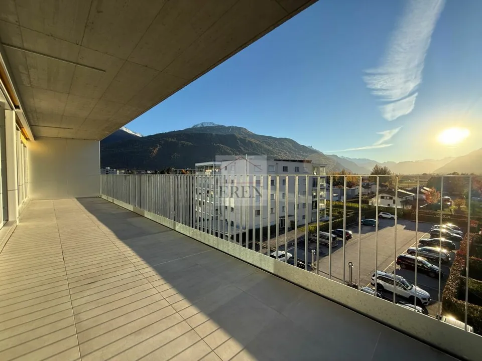 Superba attico di 4 locali con facciate vetrate e grande balcone-terrazza panoramica di 45 m2 – foto 13 di 23