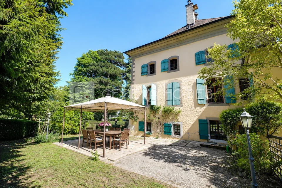 Appartement de prestige alliant histoire, charme, et nature – foto 6 di 6