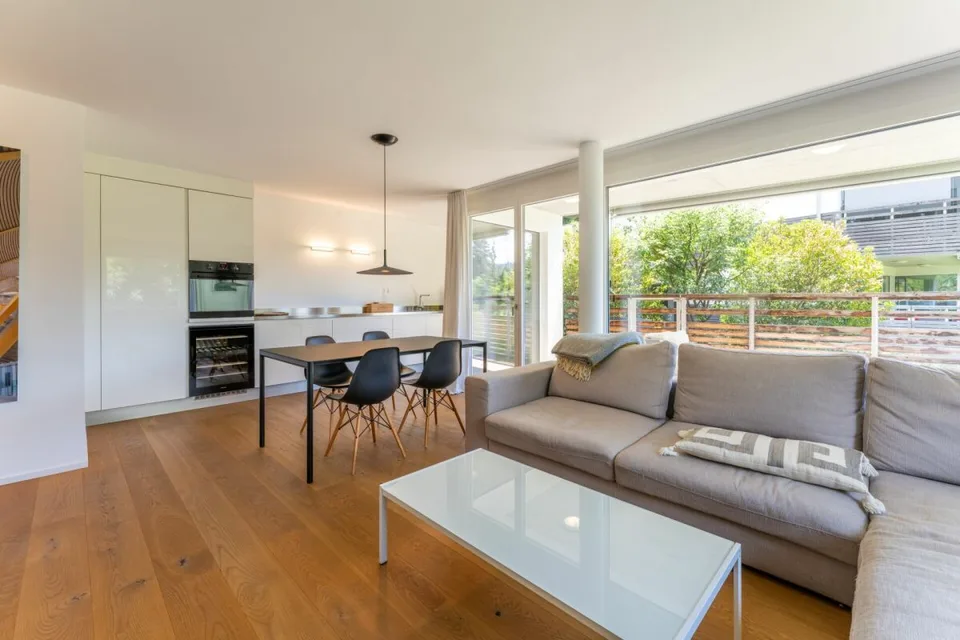 Appartamento di 3,5 locali al piano terra in vendita in una zona tranquilla