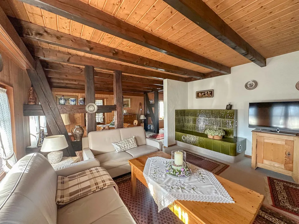 Casa a due famiglie attraente con potenziale di sviluppo nel cuore di Gränichen – foto 6 di 10