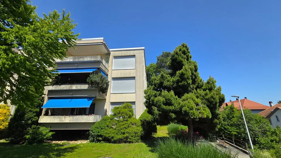 Maestosamente alto sopra Grenchen SG – solo i re vivono qui - appartamento da sogno all'ultimo piano