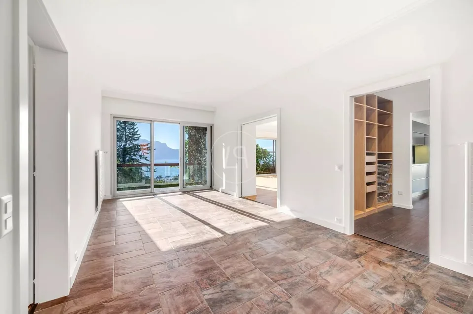 Proprietà contemporanea ristrutturata con vista panoramica a Chernex