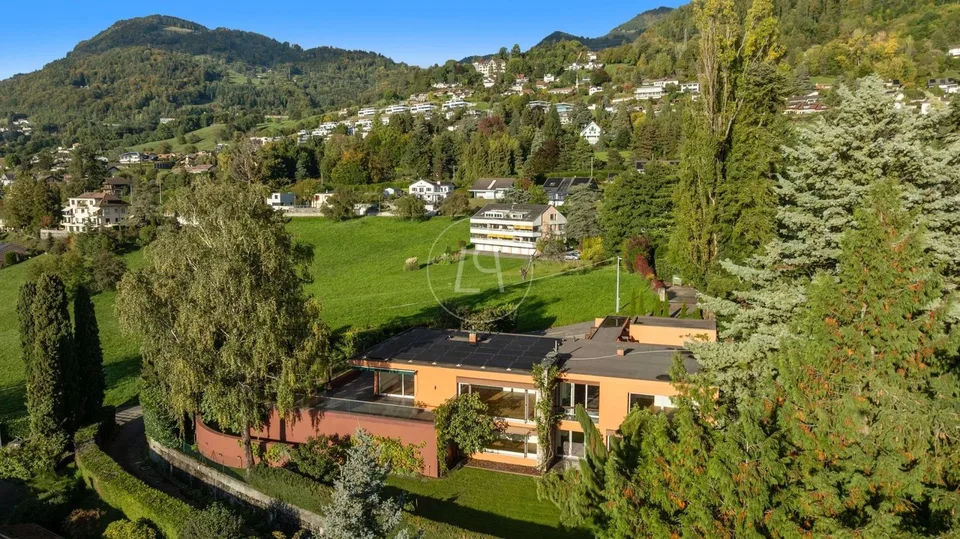 Proprietà contemporanea ristrutturata con vista panoramica a Chernex