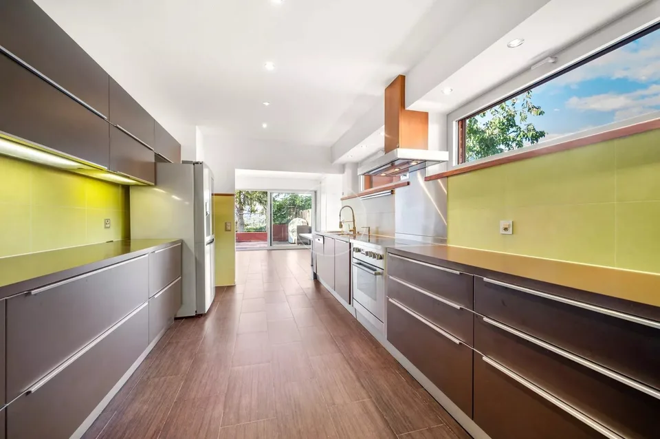 Propriété contemporaine rénovée avec vue panoramique à Chernex – photo 8 sur 13