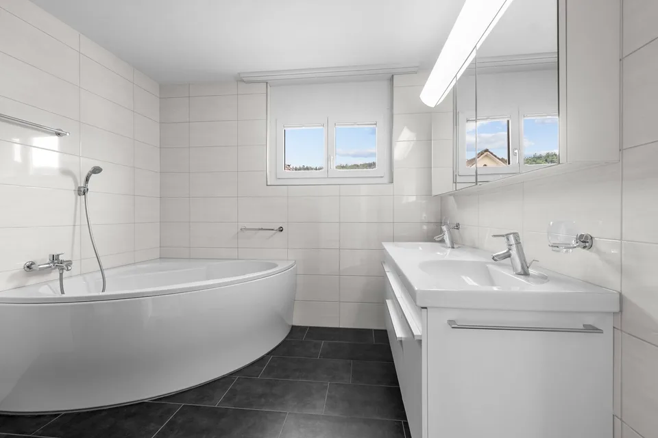 "Reserviert"/Exklusive 3-Zimmer-Attikawohnung mit Panoramablick – Foto 10 von 23