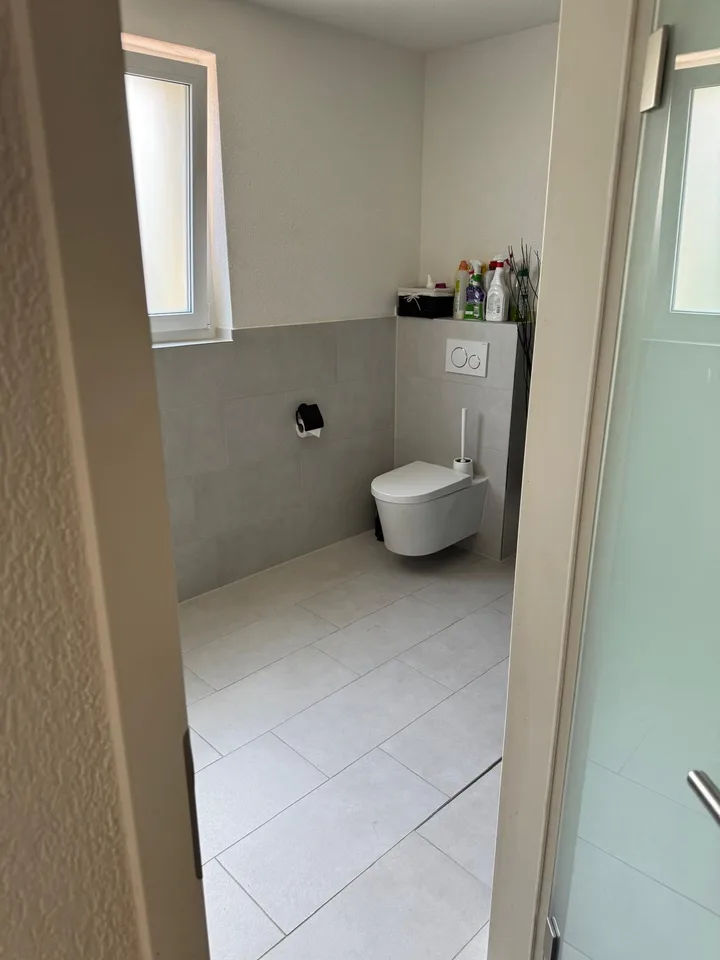 Affascinante casa a schiera di 6,5 locali sulla Bahnhofstrasse a Dottikon – foto 12 di 15