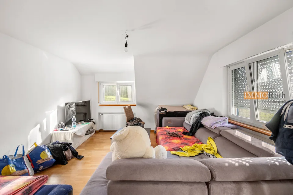 IMMORath.de Mehrfamilienhaus in naturnaher Alleinlage und großzügige – Foto 6 von 13