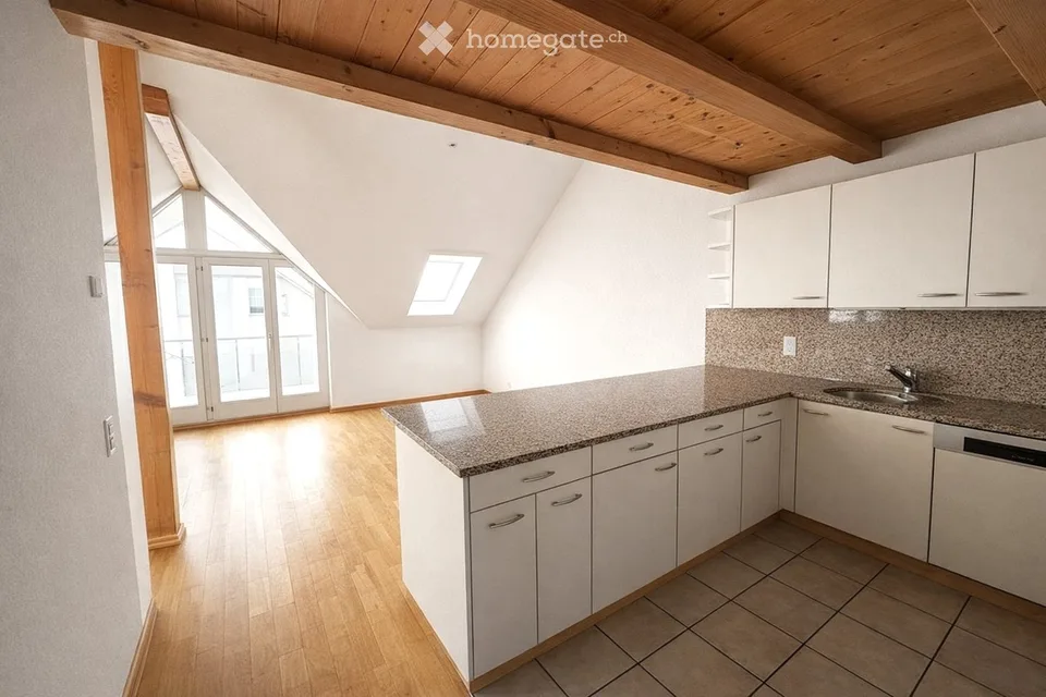Attraktive 3.5-Zimmer-Maisonettewohnung an zentraler Lage in Beringen mit grossem Gartensitzplatz